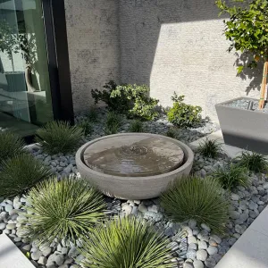 Girona Fountain, Large Campania International