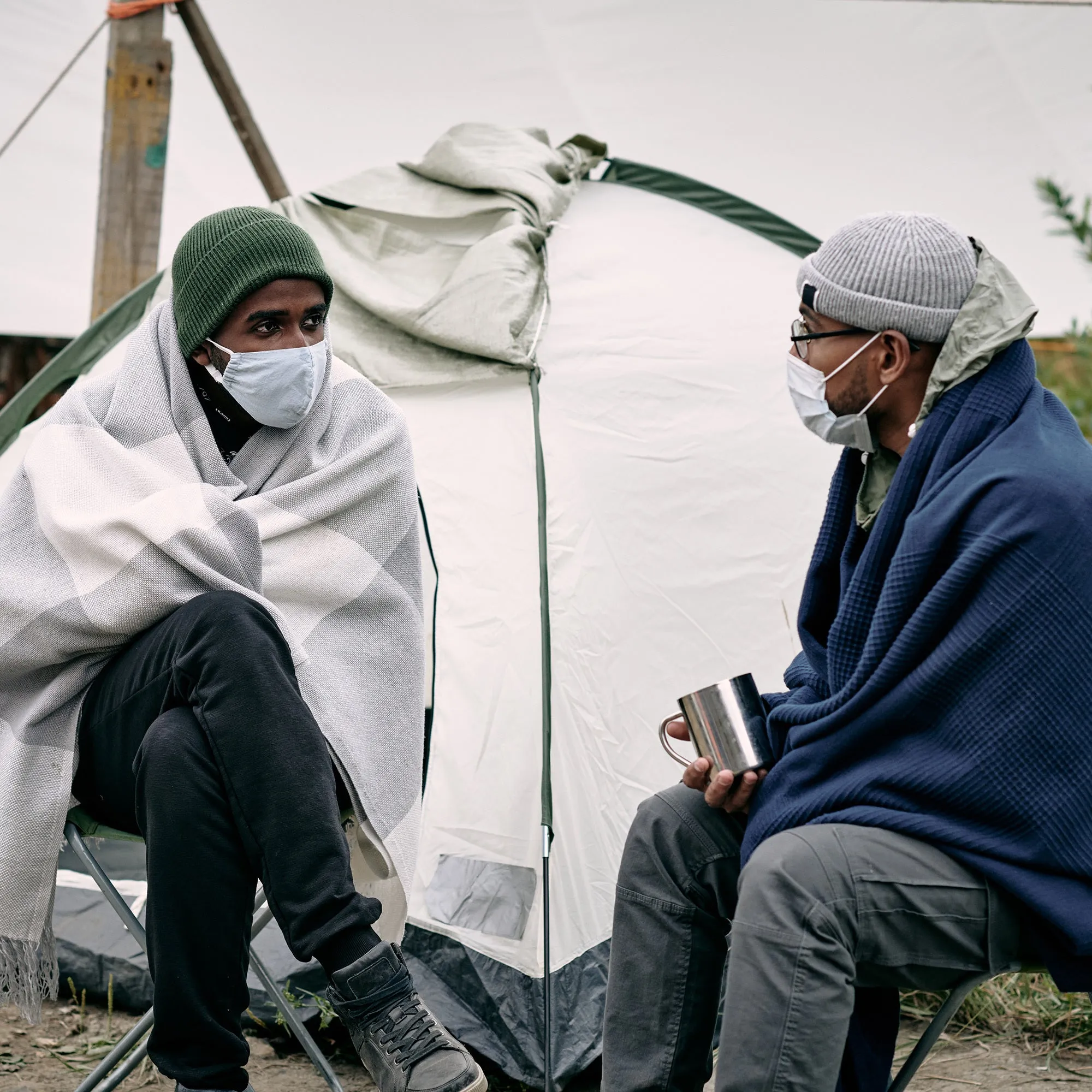 Give Blankets to People & Pets in Crisis