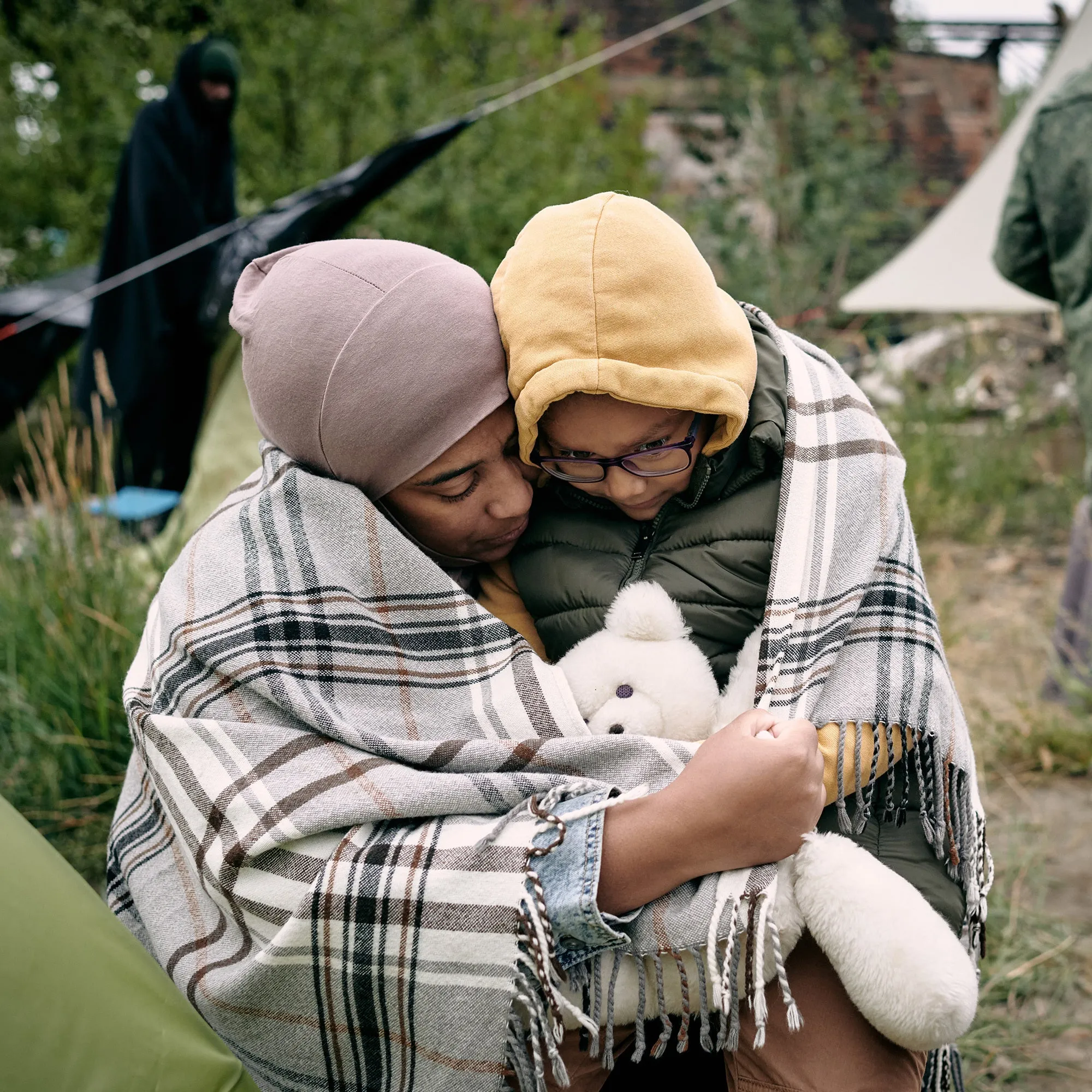 Give Blankets to People & Pets in Crisis