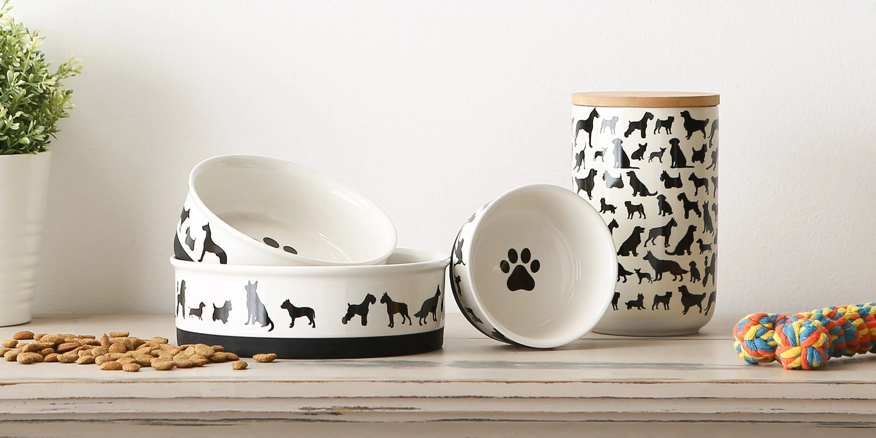 Pet Bowl Dog Show Small 4.25Dx2H Set of 2
