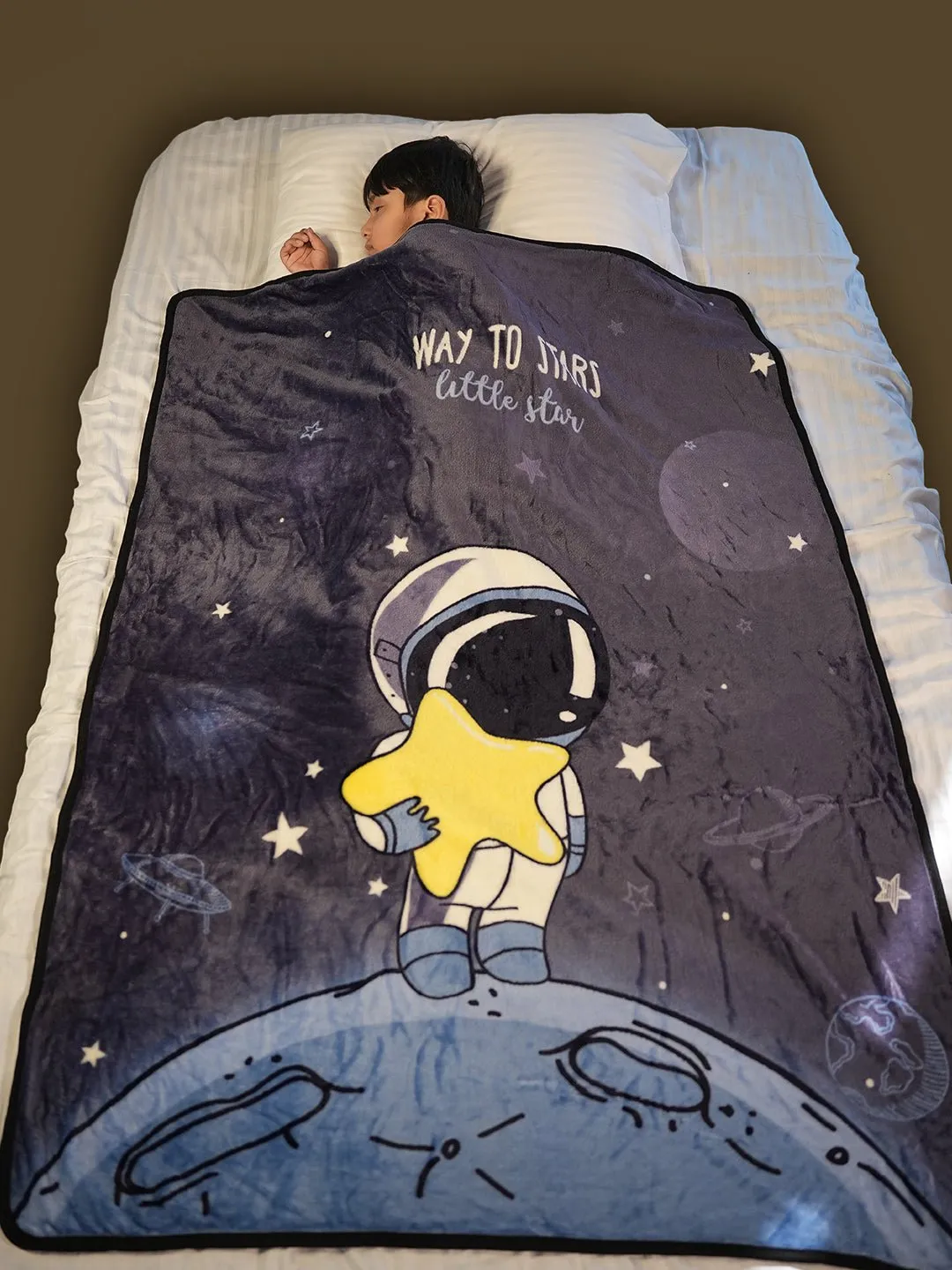 Stellar Dreams Astronaut Blanket for Boys,  (100x140 cm)